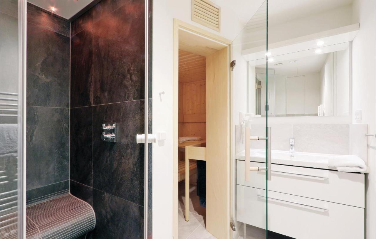 Awesome Apartment In Luebeck Travemuende With Sauna Exterior photo
